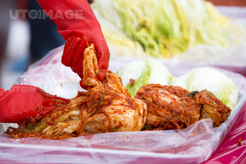 PHO284_057