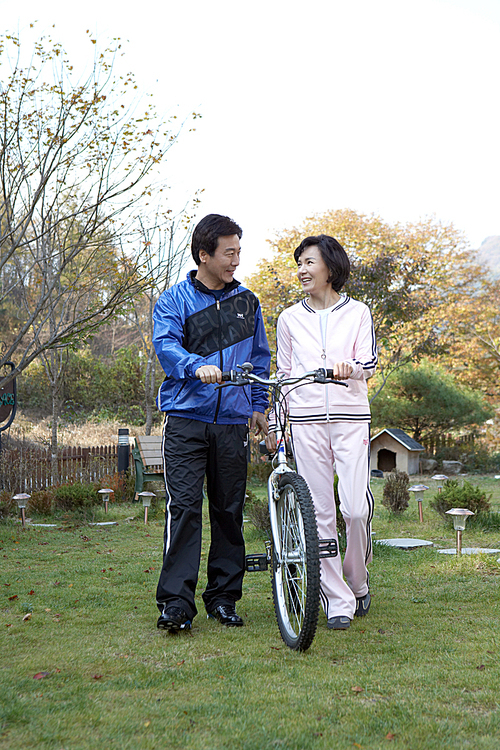 Middle-Aged Couple(중년커플)010