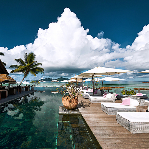 Luxury poolside jetty at Seychelles