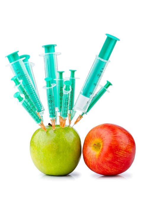 Experiment with apple and syringes