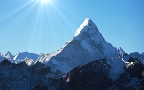 AmaDablan Mountains in Sagarmatha region|Himalaya