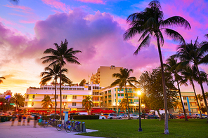 마이애미비치 sunset in ocean drive florida art deco