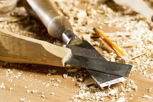 Cutters for wood and wood shavings on table