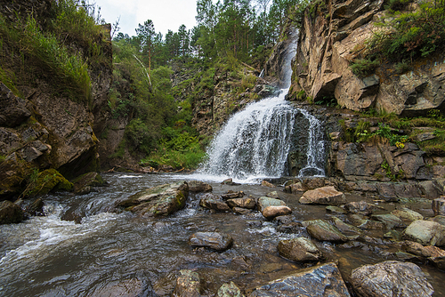 Kamishlinsky waterfall in Altai, 12 meters, in Altai, Siberia Russia