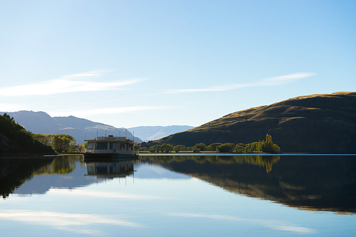 Natural landscape of New Zealand alps and lake