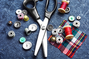 Scissors for cutting fabrics,patterns, fabrics,thread and buttons.Top view