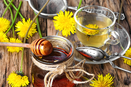 Remedy tea with honey from spring dandelions