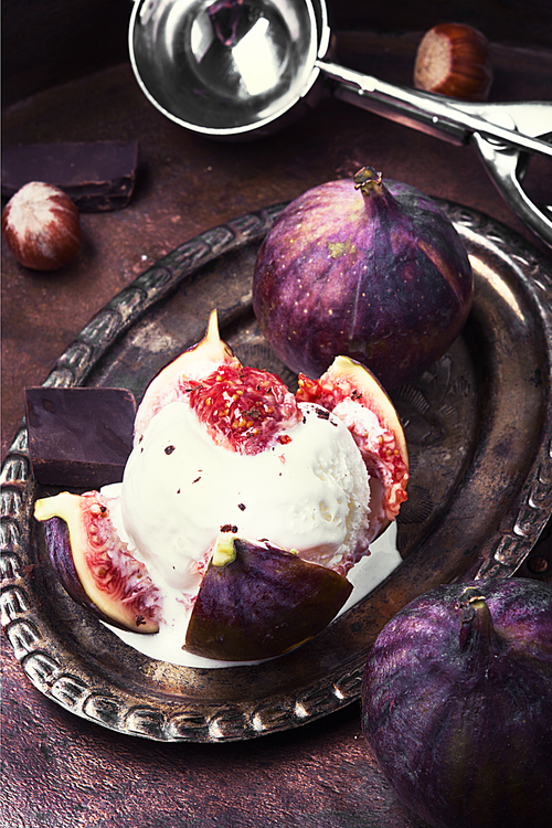 dessert ice cream with figs in retro style