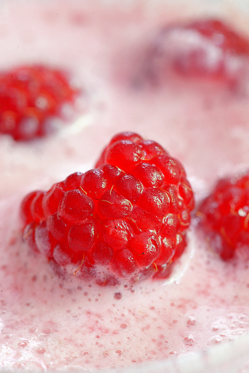 Healthy raspberry smoothie with yogurt