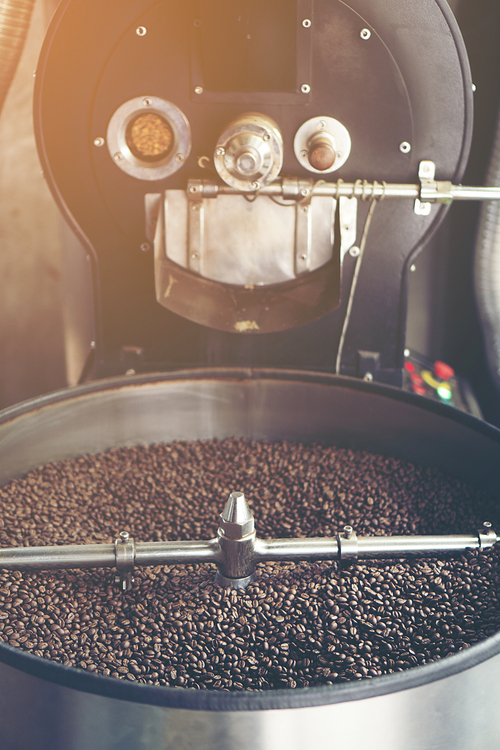 Roasted coffee in coffee roaster