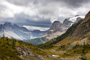 Beautiful autumn season in Canadian mountains. Fall background.