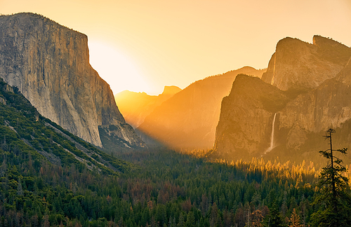 Yosemite National Park Valley at sunrise landscape from Tunnel View. California, USA.