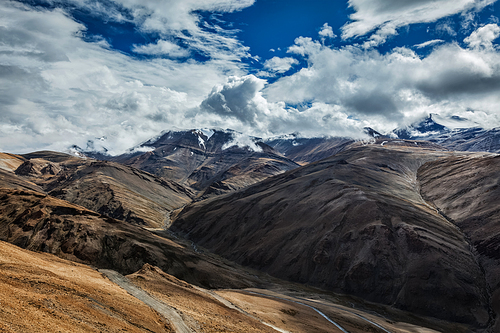 Himalayan landscape near Tanglang-La pass in Himalayas along Manale-Leh road. Ladakh, India