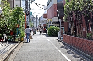 오모테산도 골목길