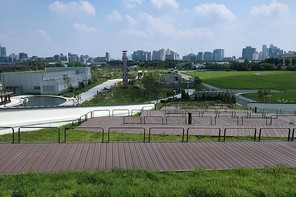 서울하수도과학관에 조성된 공원