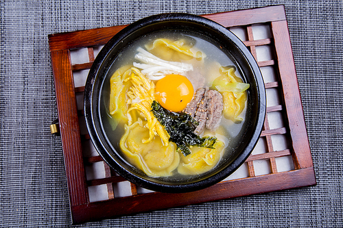 만두국 - 한국음식