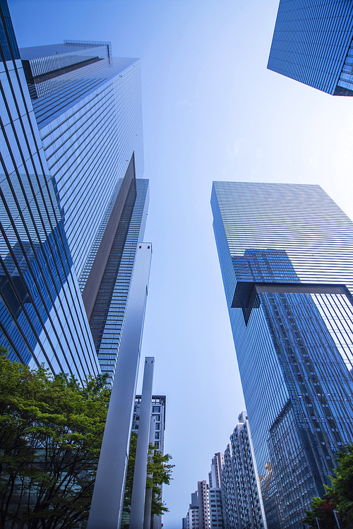 서울시내 중심가에 증권사,대기업,금융회사,오피스텔,글로벌기업 등이 한데 모여있는 대표적인 고층빌딩 랜드마크 풍경
