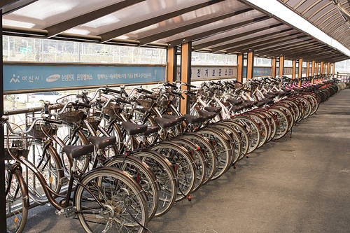 자전거 보관소