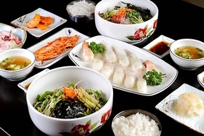 회덮밥