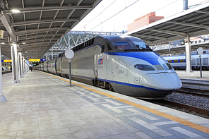 KTX