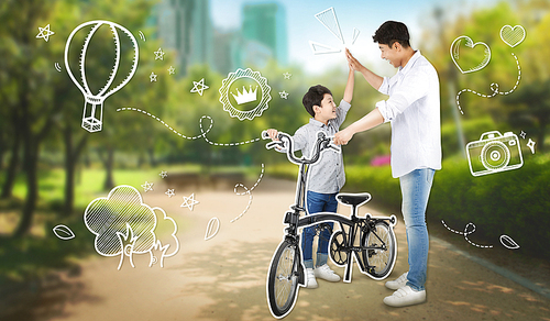 공원에서 자전거 타며 아들과 즐거운 시간을 보내고 있는 남성 이미지 그래픽 합성
