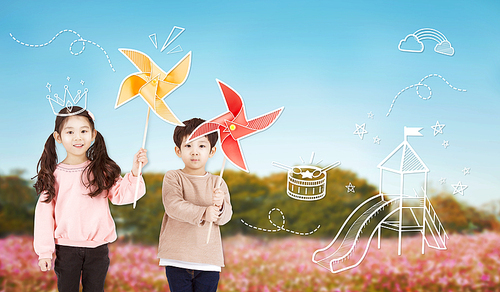 꽃밭에서 바람개비 들고 있는 남자와 여자 어린이 두명 이미지 그래픽 합성