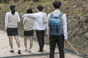 청소년 357