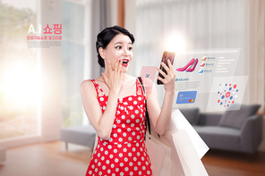 ai기술로 데이터 분석을 통한 쇼핑을 하는 여자