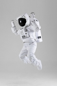 우주생활 - 점프하는 우주인