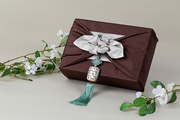 명절 선물상자_꽃, 식물 보자기에 싸인 상자와 정면 이미지 사진
