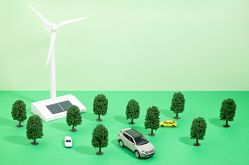 환경보호_풍력발전 나무,자동차 모형 사진