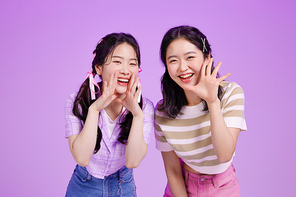 요즘애들_이야기 해 주는 학생들 사진 이미지