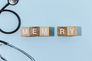 뇌건강과치매_MEMORY 블록과 청진기 사진 이미지