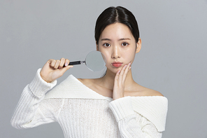 윈터뷰티_입술 케어 사진 이미지