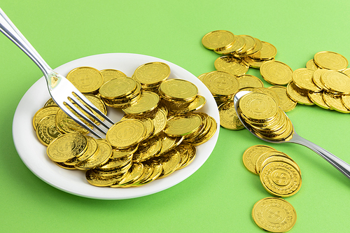 경제_동전과 접시 사진 이미지