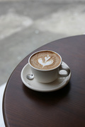 따뜻한 커피 카페라페아트