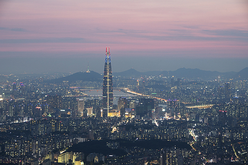 서울의 매직아워와 도시의 불빛