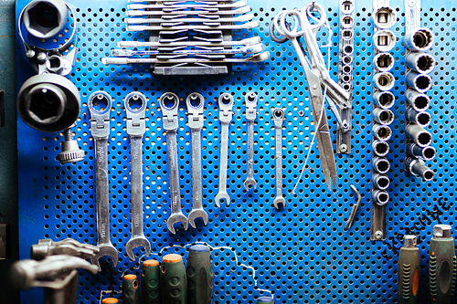 Set of wrenches and other machanic tools