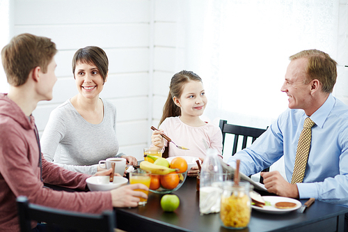Modern family having sustainable food for breakfast