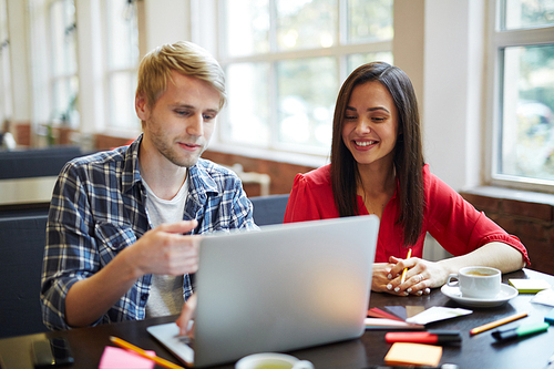 Young designers discussing data or new trends online