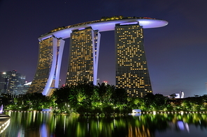 night scene,canon,construction,Singapore,jinsha,nagaiki,Scenic night,Sunset,hotel,outdoors,cityscape,Downtown,waters,At night,The city,Hyundai,Business,Lighted,skyline,skyscraper