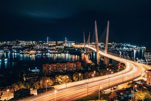 night scene,scenery,nikon,russia,abroad,Vladivostok,Shotgun coordinates,construction,The road,Downtown,The city,The sky,At night,cityscape,building,The river,Expressway,Hyundai,waters,No one.