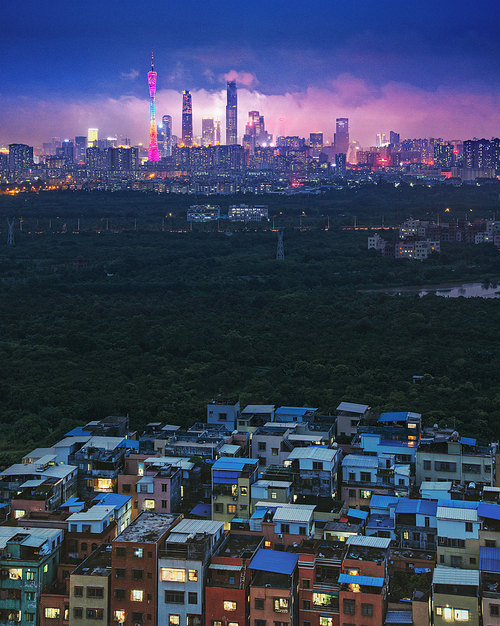 scenery,The city,nikon,color,guangzhou,building,skyline,Business,skyscraper,means of transportation,Transportation Systems,twilight,At night,The bridge,Downtown,waters,Hyundai,hotel,Small town.