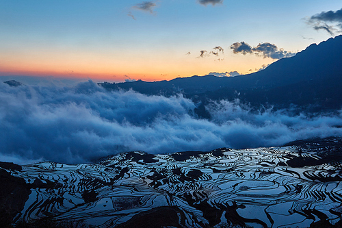 yunnan,documentary,scenery,canon,color,yuanyangqi terraced fields,doishu terrace,Travel,No one,Cold,glacier,Tall,panorama,mountain peak,outdoors,waters,dawn,Sunset,beautiful sceneries,Comfortable weather.