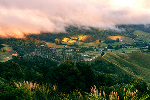 humanities,documentary,scenery,Travel,The city,color,capture,morning fog,street racket,outdoors,shan,summertime,The sun,At night,lawn,farmlands,tree,twilight,rural area,xiaoshan