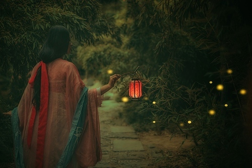 portrait,Hey, girl,nikon,aestheticism,shijiazhuang,xiaoqing,spittoon,hanfu,Sunset,Costumes,The music,Religion,tree,A girl,Holiday,pastime,Travel,children,concert