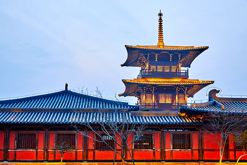 shanghai,nightscene,canon,construction,color,Theroof,Thesky,temple,culture,old,It'sancient,pagoda,outdoors,structure,Thehouse,ki,Thetemple,Thecity,paladin,Religion