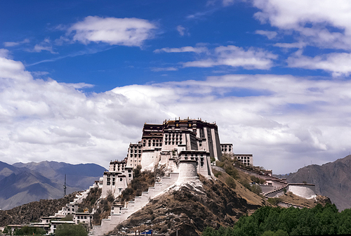 potalapalace,lassa,tibetandistrict,xizang,scenery,construction,color,Tibetanstylephotocontest,It'sancient,landscape,Tourism,Smalltown,landmark,Thehouse,xiaoshan,shan,Religion,paladin,eyesight,beautifulsceneries