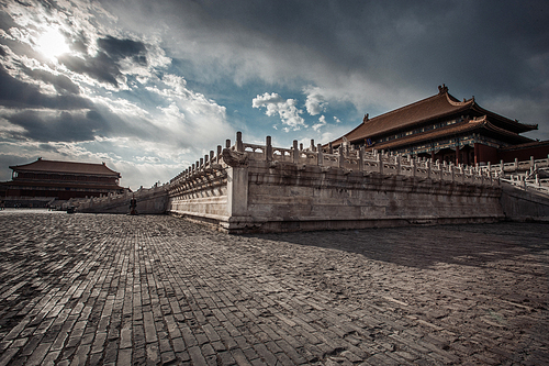 humanities,lightandshadow,beijing,scenery,wideangle,construction,The3rdNationalYouthPhotographyExhibition,mainunit,outdoors,old,building,dawn,waters,Religion,paladin,culture,Thesun,sakyamuni,pagoda,Thecity,