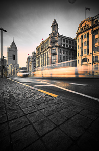 documentary,scenery,Travel,The city,color,street racket,No one,old,road surface,square,cityscape,Small town,outdoors,The sky,light,The church,Downtown,Darkness,Sunset,high building